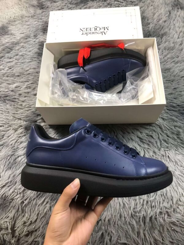 Azul Marino Alexander McQueen