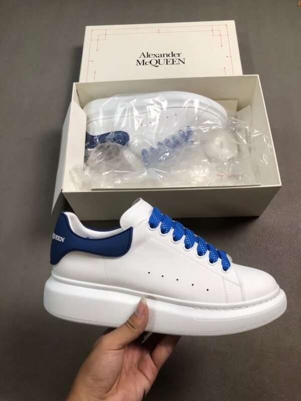 o_1j09va5h1179c1fgh47715vngsj0 Alexander McQueen